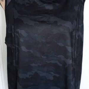 Black camo work out tank top